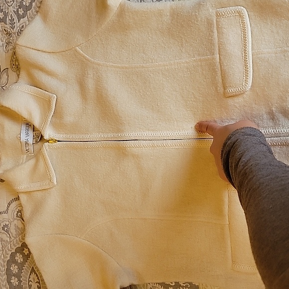 Vintage Victoria Harbour Wool Coat - Picture 12 of 13